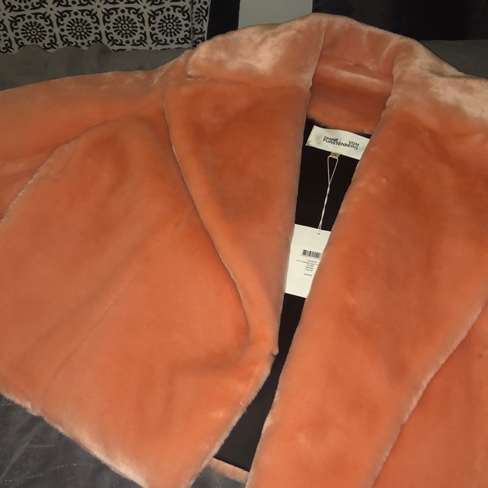 DIANE VON FURSTENBERG COLLARED FAUX FUR JACKET